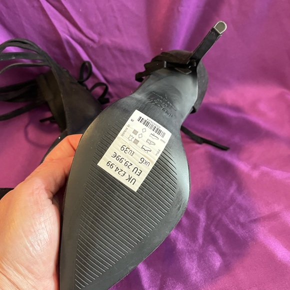 New Look Ankle strap heels black size 8 - Picture 5 of 5